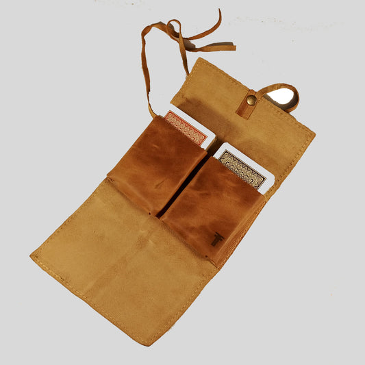 Estuche con Amarra | Juego de Naipes | Baraja Francesa/Inglesa | Cuero | Café Claro
